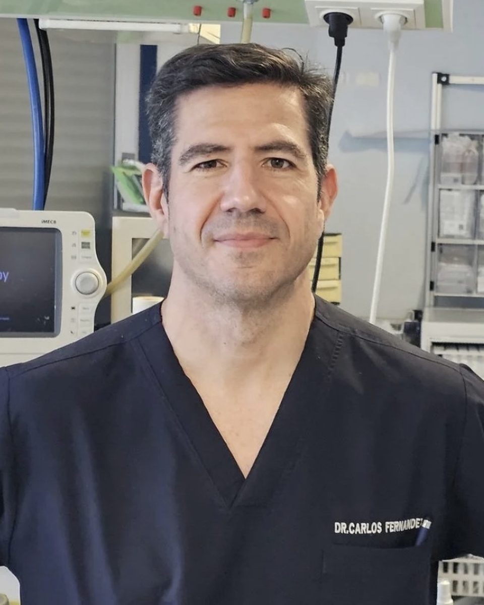 Dr. Carlos Fernández Ramos